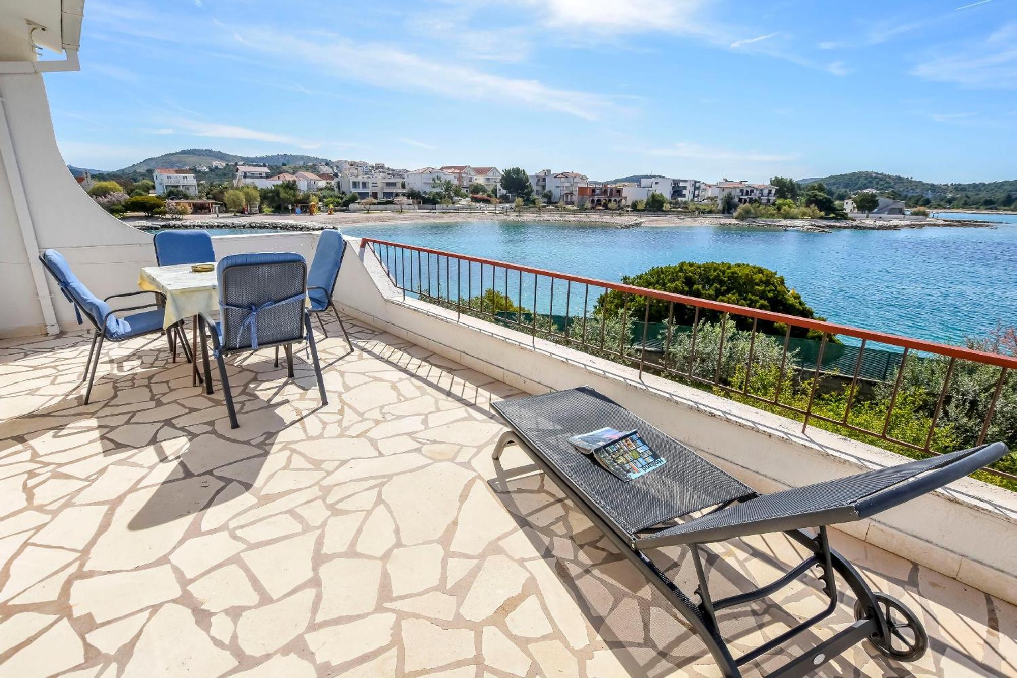 Apartments Zivana Рогозница Экстерьер фото
