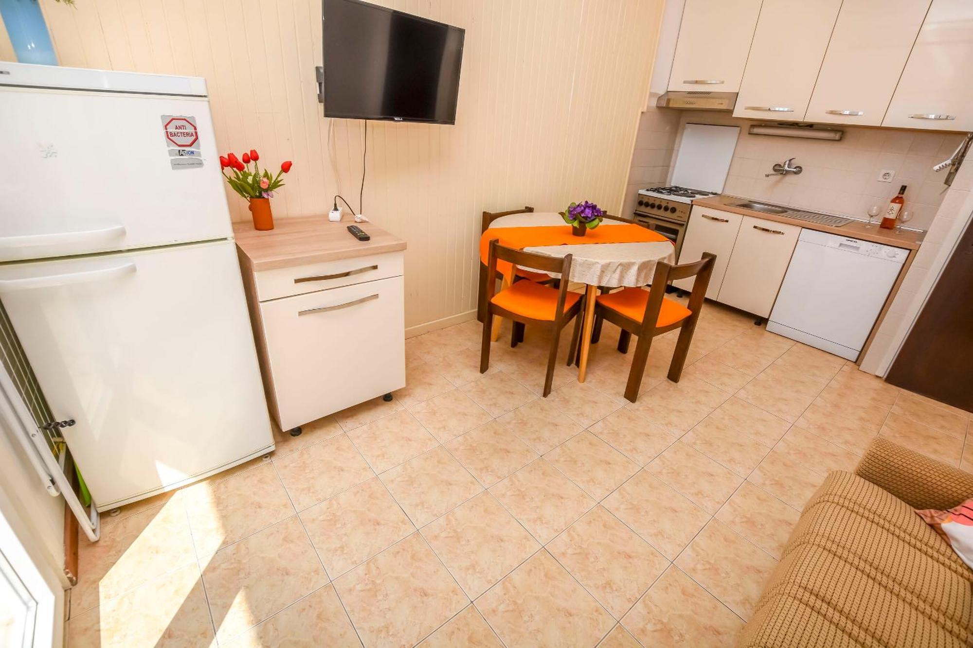 Apartments Zivana Рогозница Экстерьер фото